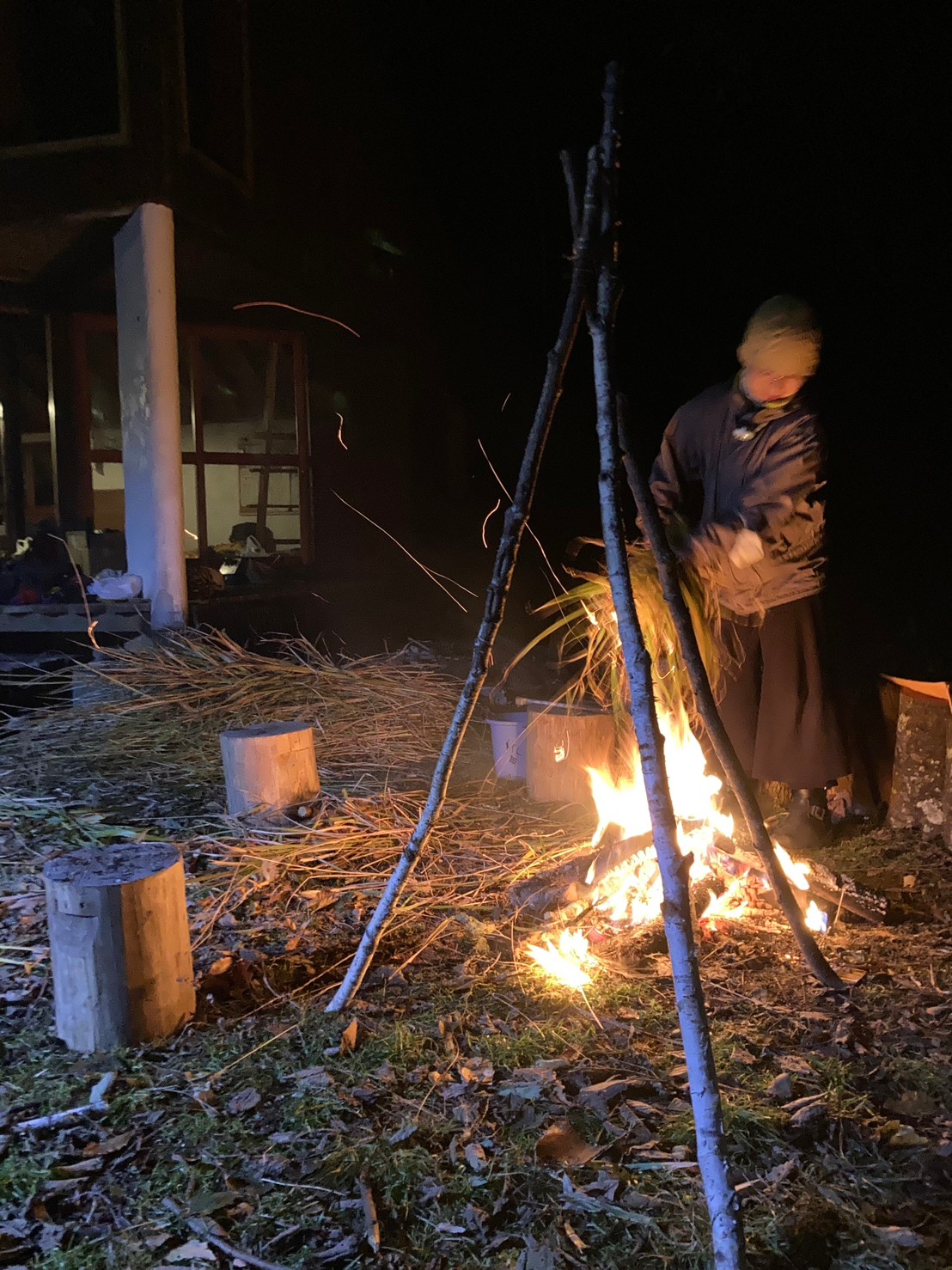 ムササビ小屋メンテナンスの様子
